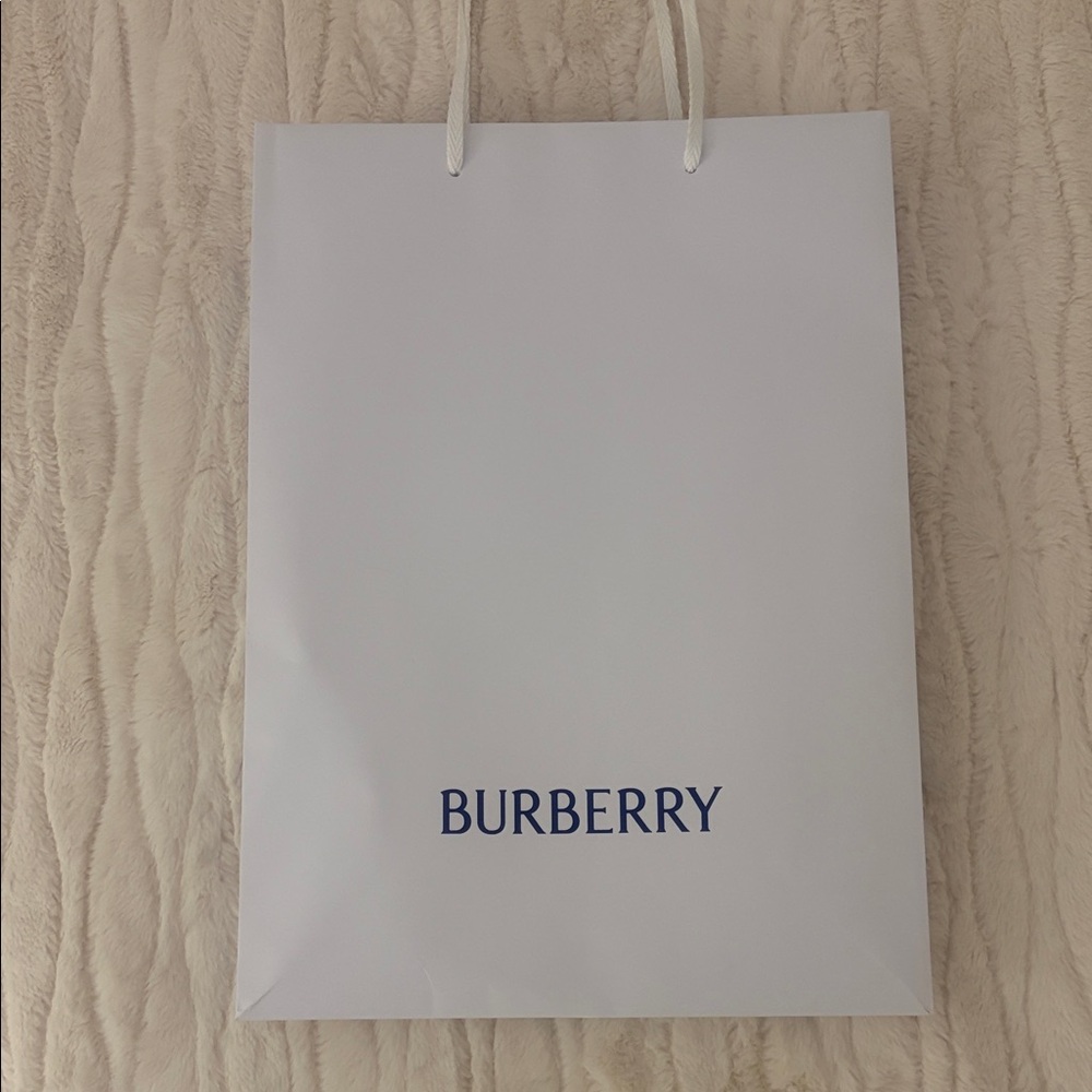 Burberry White Bag New Medium